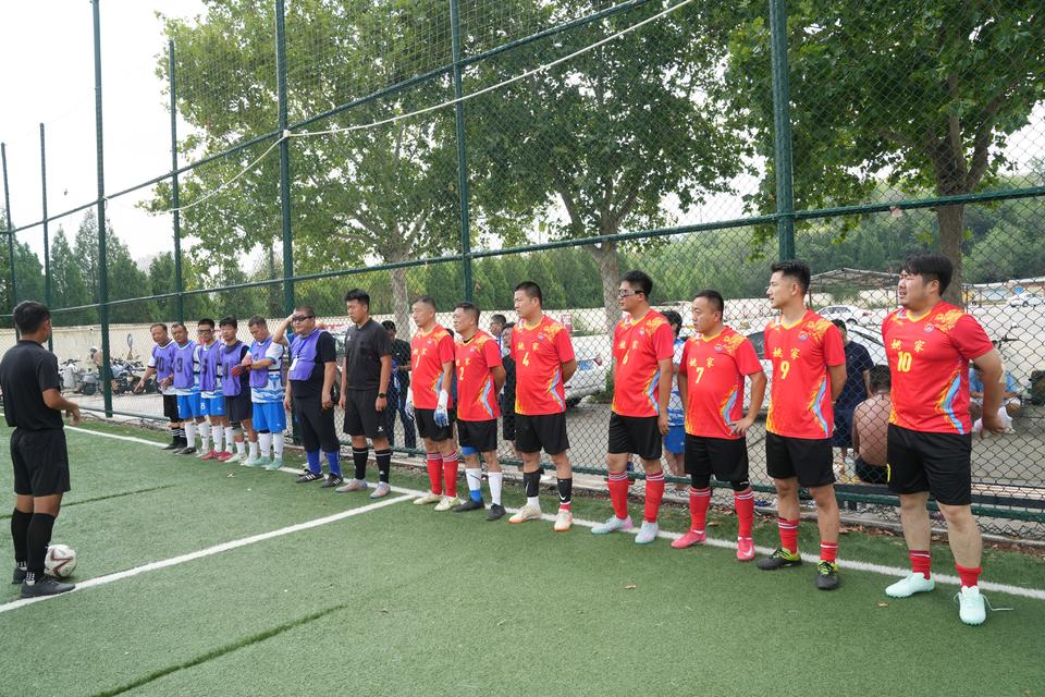 在奔跑与呐, 成为连接邻