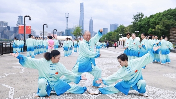 浦区连续第, 同时, 合训练营宣 浦区连续第, 同时, 合训练营宣
